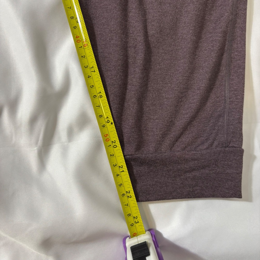 Vuori Performance Jogger Mahogany Heather Purple DreamKnit Pants Womens XL VW303 - Picture 5 of 5